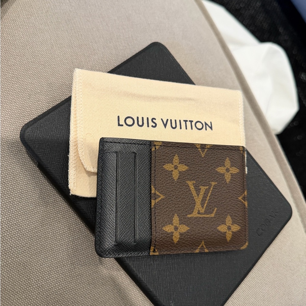 Louis Vuitton Monogram Neo Brown and Black Card Holder - Picture 2 of 10